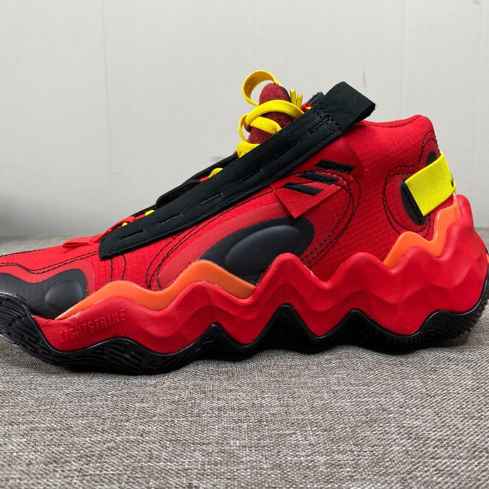 Adidas x Pixar Collab Incredibles Women's 9 Elastigirl GZ2379 Vivid Red NWT - Picture 11 of 14